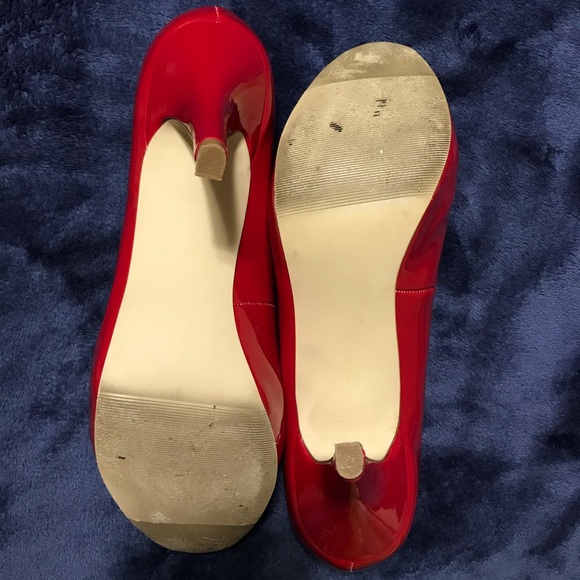 Madden Girl Cherry Red Patent Pumps - Picture 4 of 7